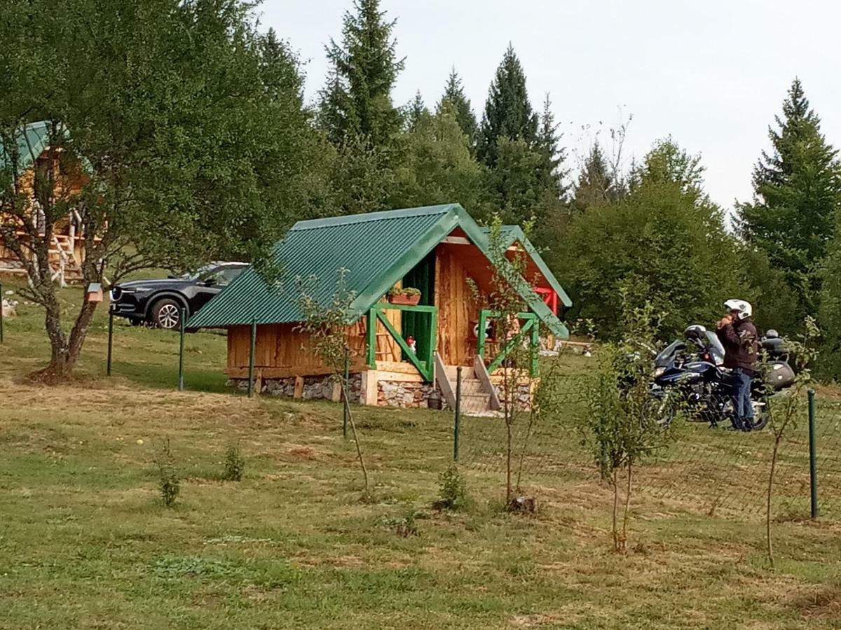 Bungalovi Mijakovici Pljevlja Eksteriør bilde